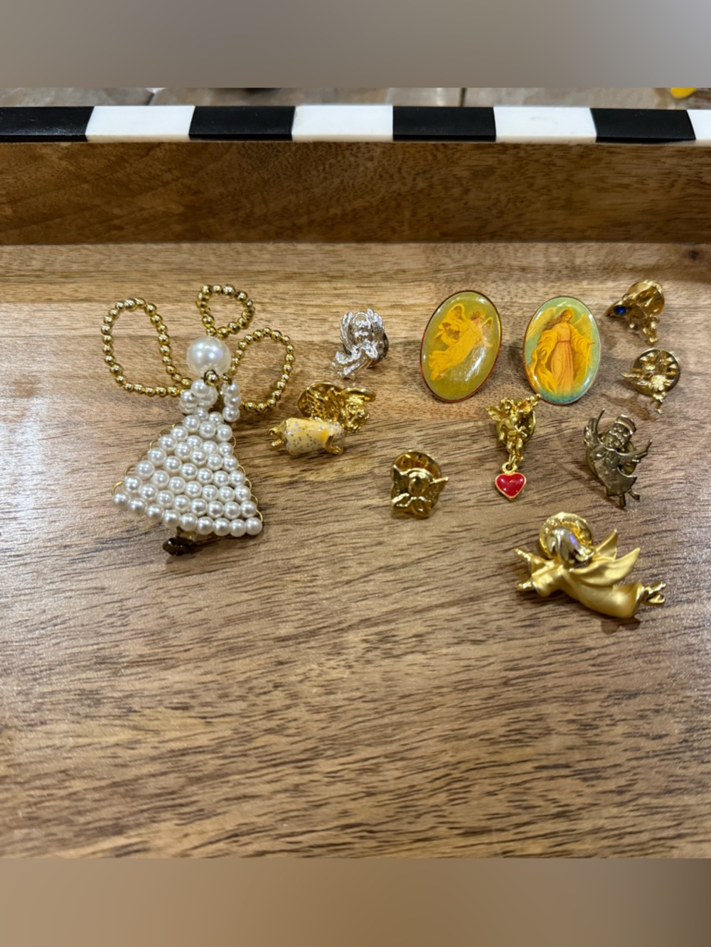 Lot of 11 Vintage Angel Pins & Brooches - Gold and Silver Tone